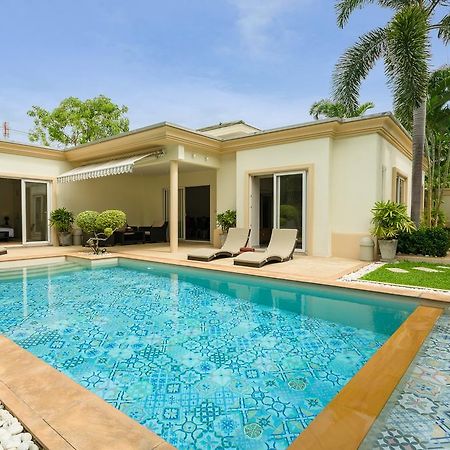Luxury Pool Villa 3Br 6-8 Persons (Adults Only) Pattaya Luaran gambar