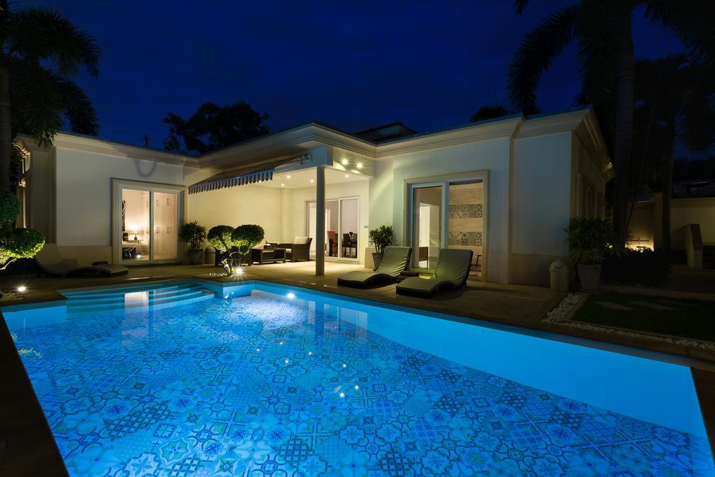 Luxury Pool Villa 3Br 6-8 Persons (Adults Only) Pattaya Luaran gambar