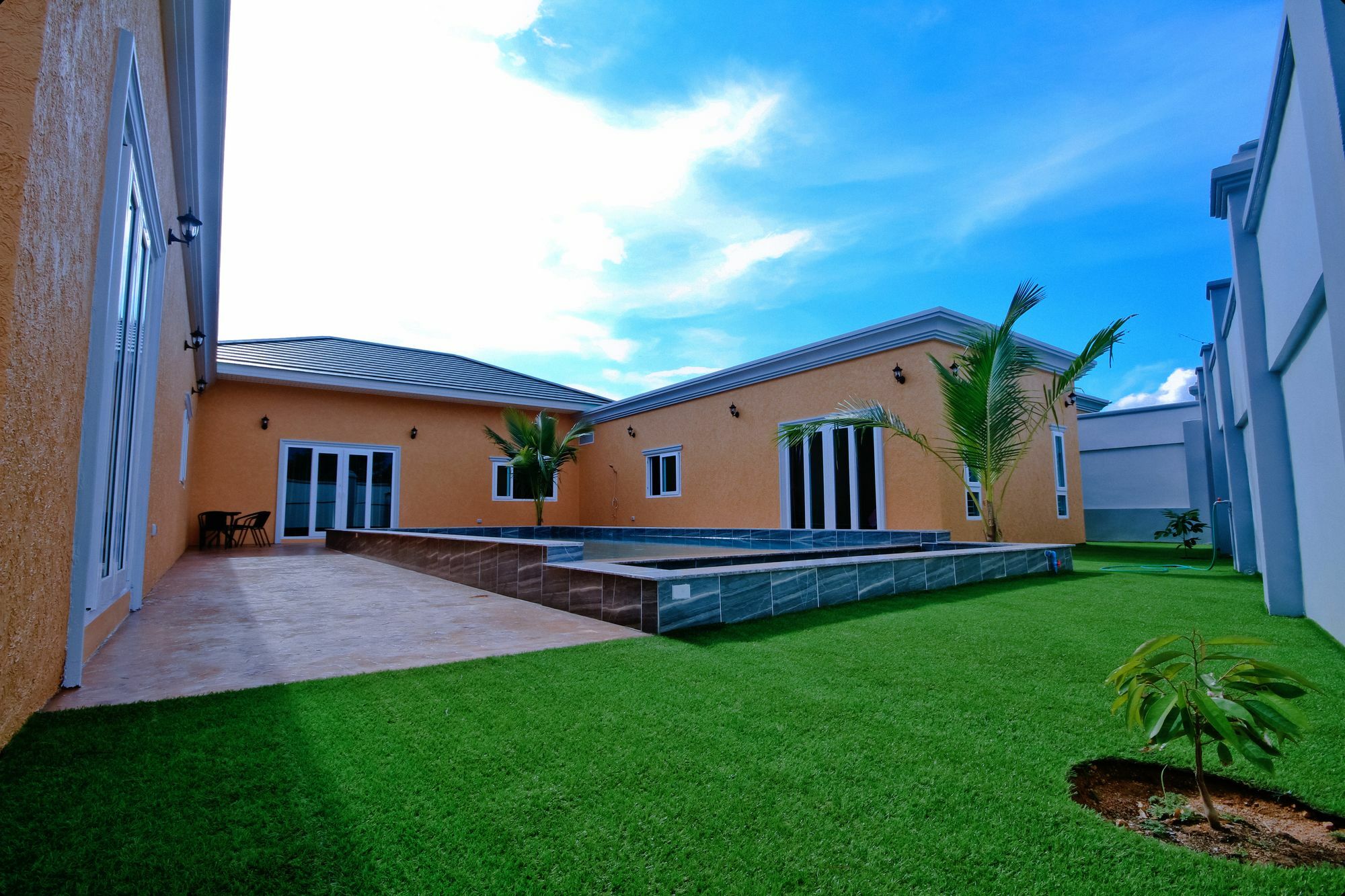 Luxury Pool Villa 3Br 6-8 Persons (Adults Only) Pattaya Luaran gambar