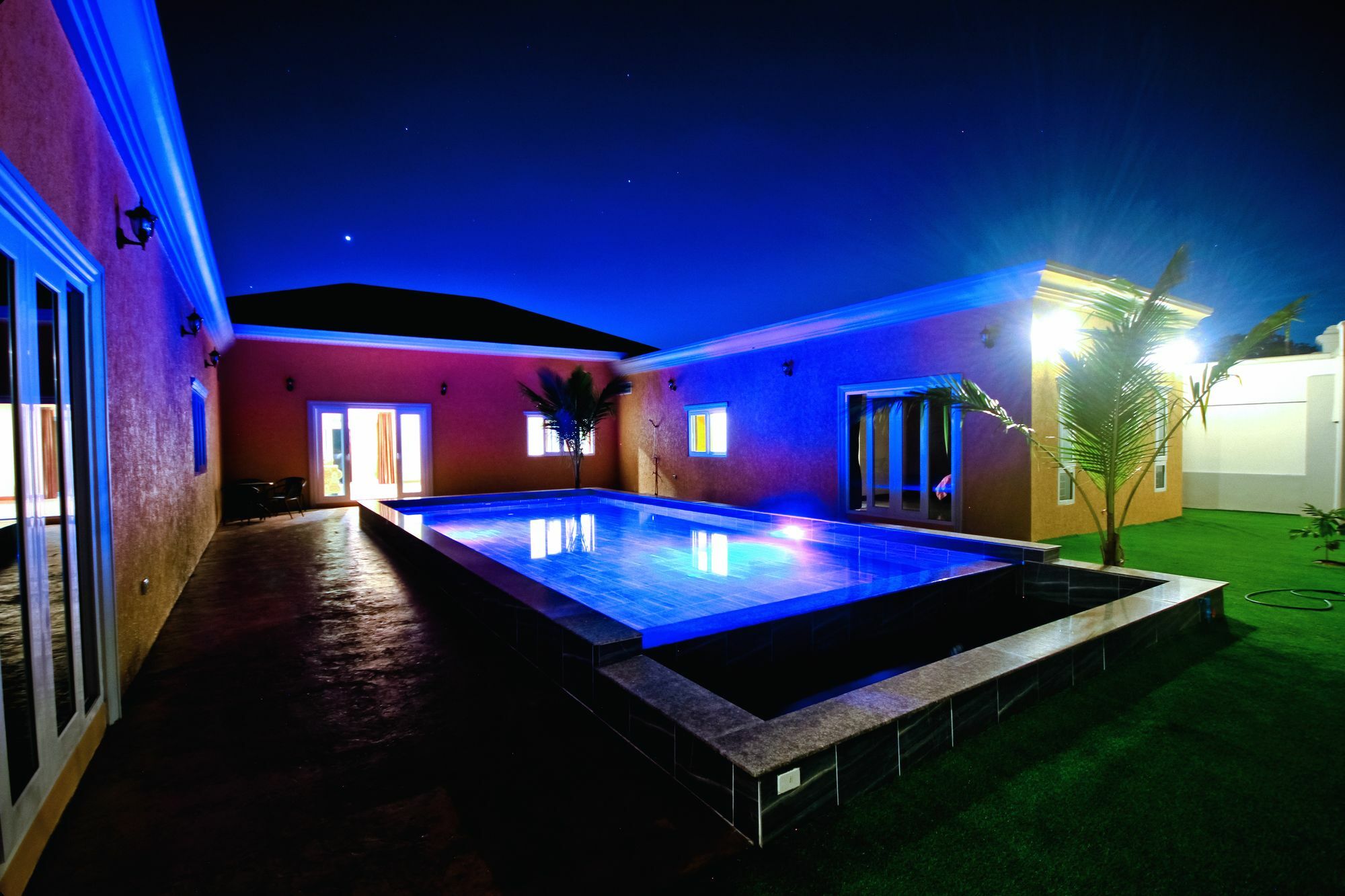 Luxury Pool Villa 3Br 6-8 Persons (Adults Only) Pattaya Luaran gambar