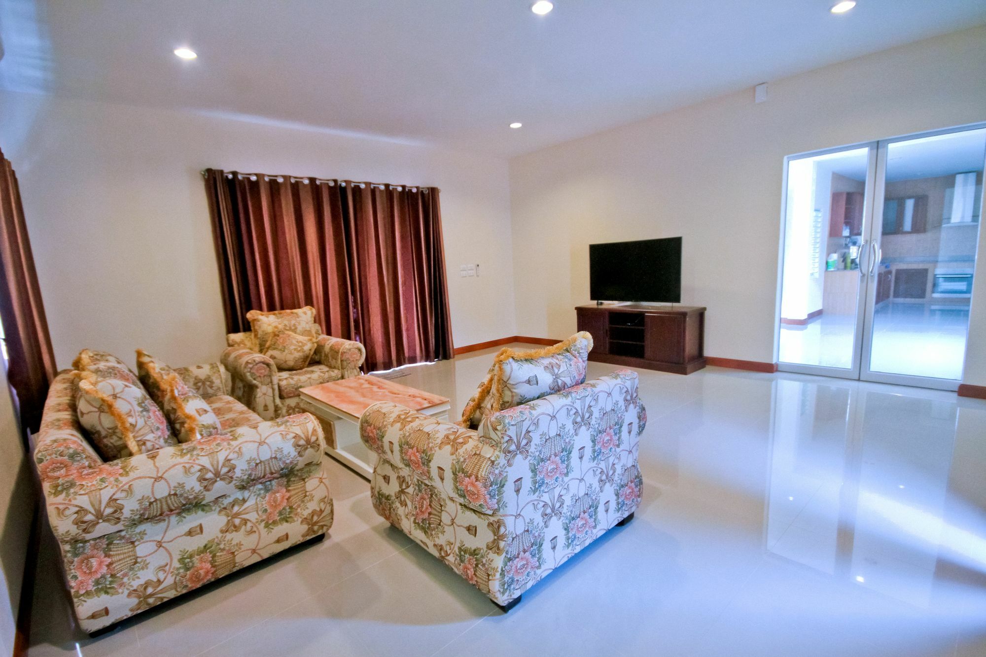 Luxury Pool Villa 3Br 6-8 Persons (Adults Only) Pattaya Luaran gambar